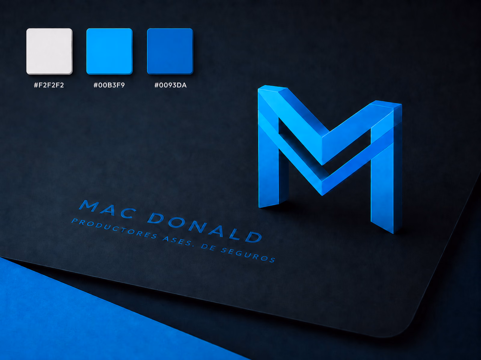 El isotipo de MacDonald Seguros iluminado sobre fondo negro, junto al nombre de la marca
