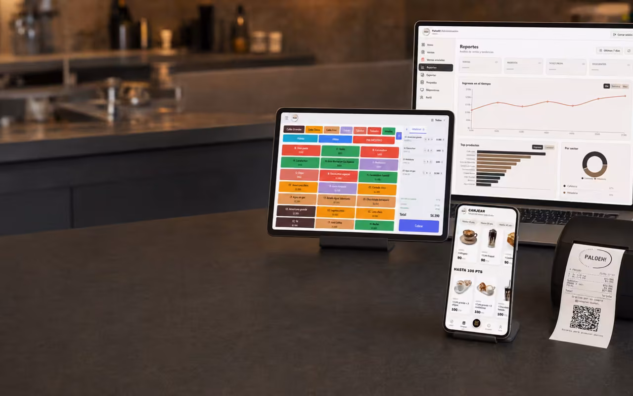 El mostrador de PALOEH!: la tablet del POS, la notebook con Reportes y el celular del Club